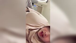 Gái dâm vú khủng khoe hàng trên live dâm đãng