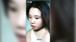 Vú to thủ dâm 217