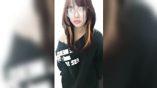 Trà My k10 tuy vú nhỏ nhưng lồn thì nhiều nước