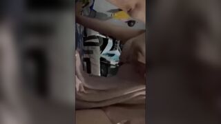 Chị dâu vú bự nhớ chồng nhờ cu em giải nứng