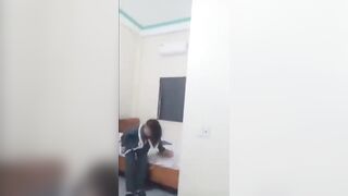 Bắt ghen tại trận chống với bé ba thế mà bế ba lại giao lưu võ thuật với chính thất.
