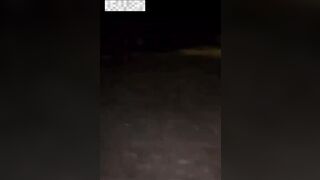 Clip Sex Doggy cô em thích chơi public khiến cái lồn em thắt lại vì nứng
