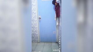 siêu phẩm quay lén mấy em bé loli non tơ đi tắm cực cuốn - phần 5