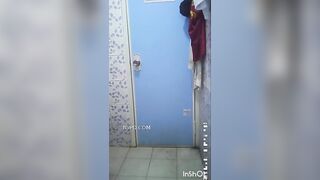 siêu phẩm quay lén mấy em bé loli non tơ đi tắm cực cuốn - phần 5