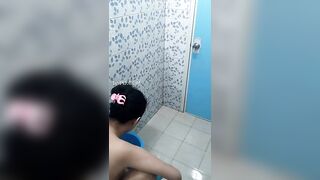siêu phẩm quay lén mấy em bé loli non tơ đi tắm cực cuốn - phần 15