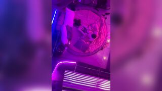 Đưa e fwb đi khách sạn tình yêu
