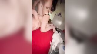 Thanh niên cực sướng được em ny rủ bạn thân chiều chuộng mỗi tối