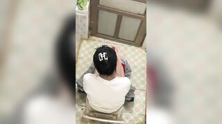 em hàng xóm ngày nào cũng cho rửa mắt hớ hênh quá