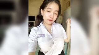 Em học sinh bị ny đá buồn quá quay ra chat sex với nyc