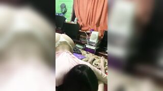 Hắn phun hết và ả lm cuồng nhiệt