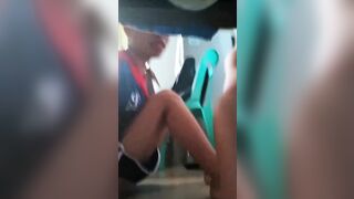 Em họ 16 tuổi ở nhà thả rông ko mặc sì líp bị anh trai đè đụ.