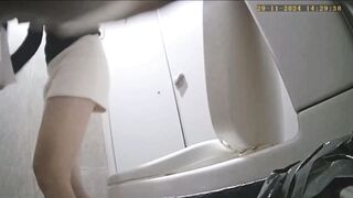 cammara ẩn Quay Lén WC các em xinh tươi nhìn nứng cặc - phần 13