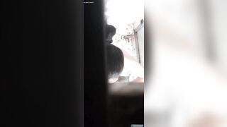 Lén lắp cam kín trg nhà tắm quay lén em dâu đi tắm #2