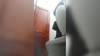 cammara ẩn Quay Lén WC các em xinh tươi nhìn nứng cặc - phần 40