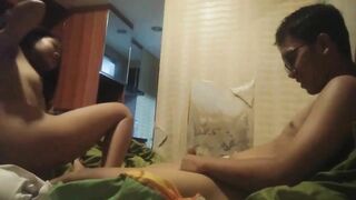Gái 16 tuổi được phục vụ việc đụ cho anh họ đó là vinh dự của sung sướng cho cả 2.