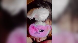 Bé mới tập bú cu
