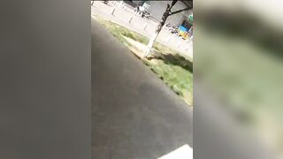 Quay lén chị họ đi đái bị bắt được đánh và chửi tại chỗ.