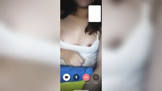Mấy em nhỏ giờ để dụ quá