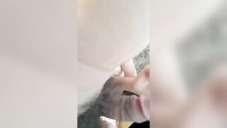 Dẫn vợ thằng bạn ra đồi địt nhau cho mát bú cu cuõi cặc dâm đãng phần 1