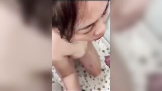 Được đái vào mồm MBBG U40 nó sướng lắm