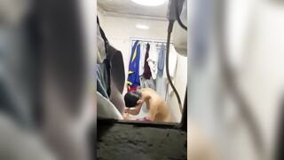 Quay lén em gái hàng xóm tắm 2