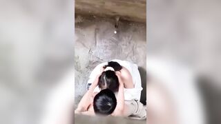 Lén lút bú cu bạn trai sau trường học
