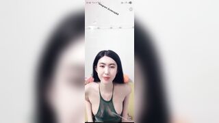 Lồn em nhi hậu giang...không lông vànthâm vl