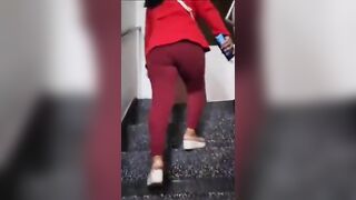 Đưa chị đồng nghiệp chubby mông to vú bư lồn múp đi nhà nghỉ địt  2