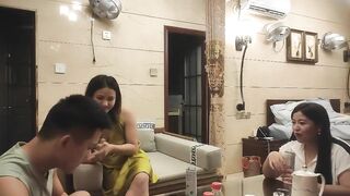 Vợ dẫn bạn thân về cho chồng địt bú vú lồn nhau dâm đãng đụt sướng tê cu