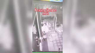 Lén lút ăn vụng ngon nhưng khổ sở của 1 cặp đôi.