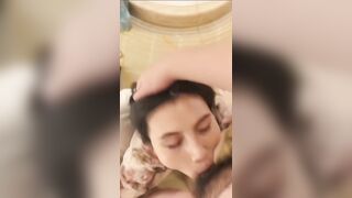 Cho cô em vợ thích bú cặc khi vợ đi vắng
