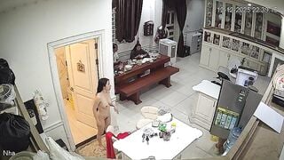 đm ở nhà có cả bố chồng với con mà em nó như thế này - phần 2