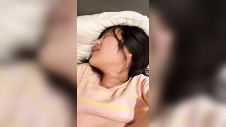 bé mới dậy thì mà hôm nào a cug lôi ra địt