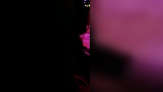 Làm tình với em nhân viên quán hát