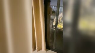 Xỉn ngủ dậy thấy tụi bạn nó địt nhau ngoài ban công , nhìn nứng vãi cặc