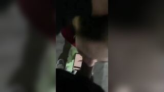 Gái xinh bu cu cho người la ở bến xe buýt cặc anh Tây đen to dài ngập mồm