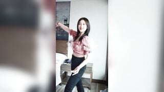 Hậu trường buổi chụp ảnh nude siêu dâm của e nữ mẫu ảnh dáng ngon cực xinh