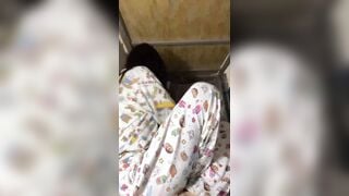 mấy bé loli mới lớn cứ live khoe lồn mà không che mặt thế này - phần 1