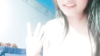 Em học sinh mới lớn đã biết call thủ dâm cho ny xem rồi