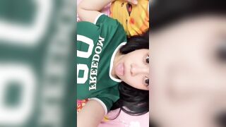 17 tuổi mặc xinh vú to khoe cái lồn đẹp còn trinh.