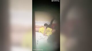 Quay lén nhỏ e họ mới học về coi fim sex thủ dâm