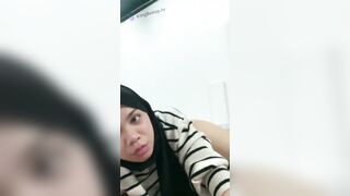địt gì út