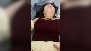 Dụ anh bạn thân của chồng về nhà địt mình đã thiệc