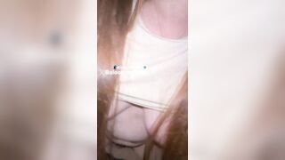 Vừa xem sex, Vừa Gạ Con bạn Chuppy Bú liếm cu, Lút cán Djt lồn múp Quay Video Tê lồn