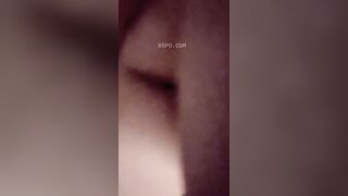 Cô gái xinh đẹp trong tư thế doggy
