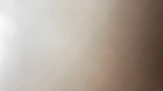 Bố dượng khốn nạn nữa đêm mò sang phòng con gái riêng của vợ để thoả mãn thú tính