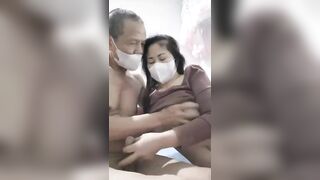 Vợ chồng già địt nhau quay video lên mạng