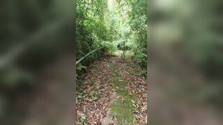 Gái dâm bú cu trai lạ ở trong rừng vì tiền dâm đãng