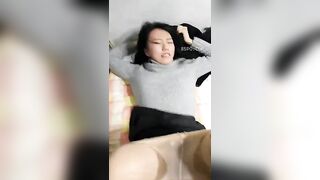 cô gái này thường xuyên, quan hệ tình dục, không bao , với chú mình