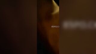 1 người đàn ông trung quốc , đã quan hệ với người gì trẻ của mình , không dùng bao